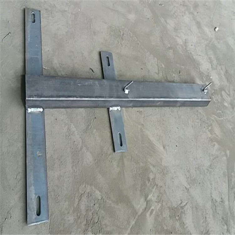 鐵路刺絲滾籠安裝圖片3